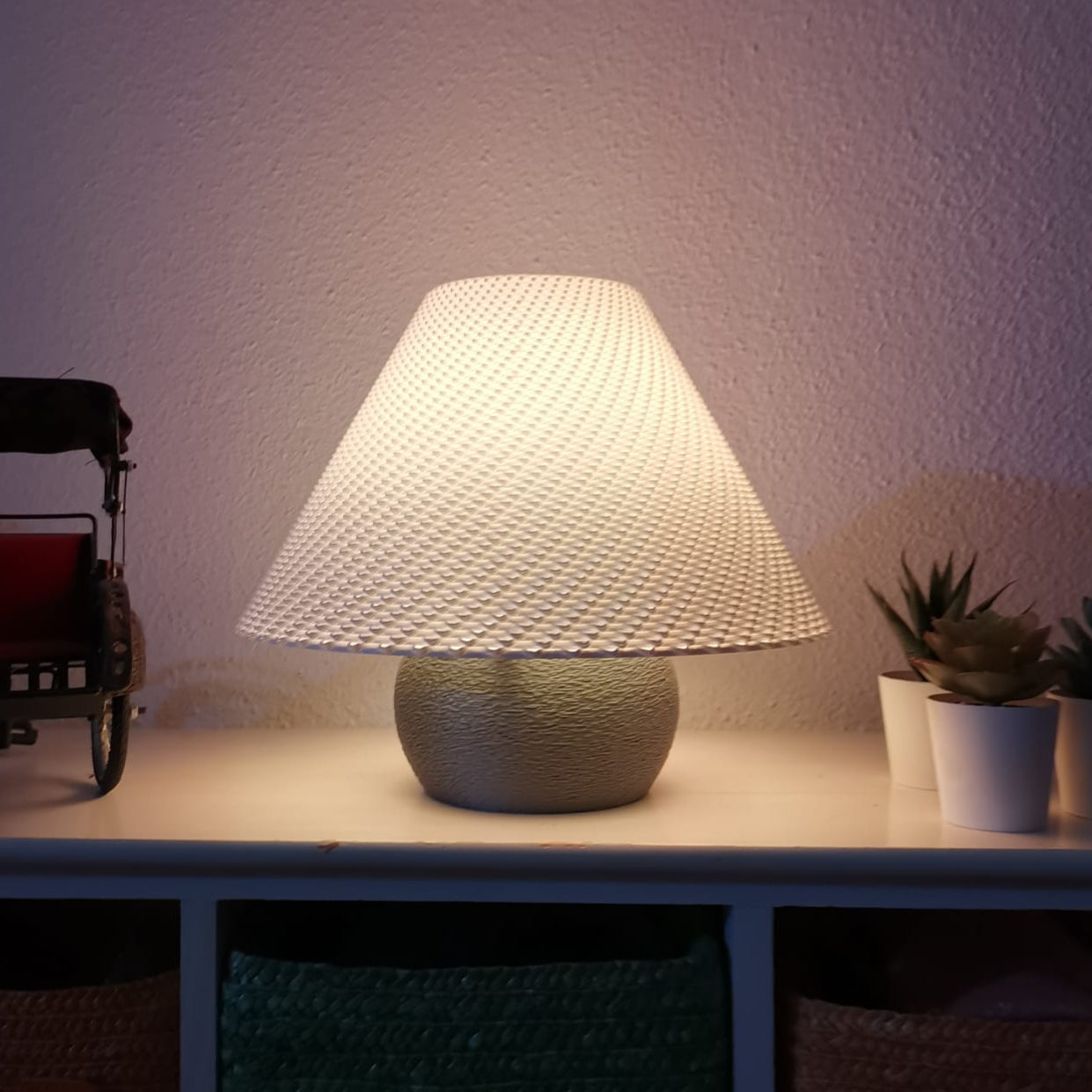 Aurora Weave Table Lamp